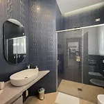 Mwc - Via Ganaceto 100 مودينا