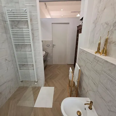 Mwc - Via Ganaceto 100 Lägenhet